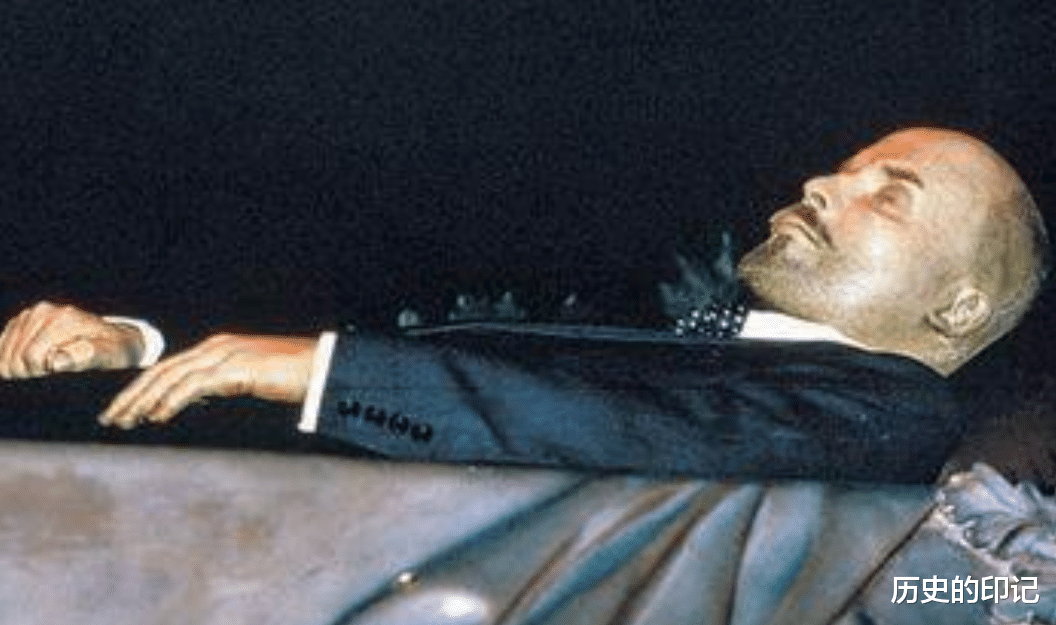 【列宁】列宁遗体放了近百年不腐，状态看似越来越好？苏联当年做了什么？