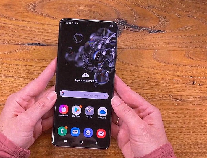 骁龙865▲几乎“零差评”的三星手机，骁龙865+120Hz高刷，价格是唯一败笔