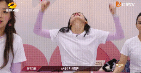 黄圣依|穿着66块假裙子的黄圣依，别再说自己是豪门阔太太了