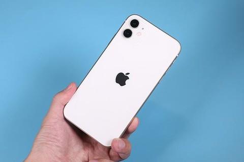 iphone12■iPhone 12 Pro真机谍照曝光，后置五筒镜头设计，取消刘海设计