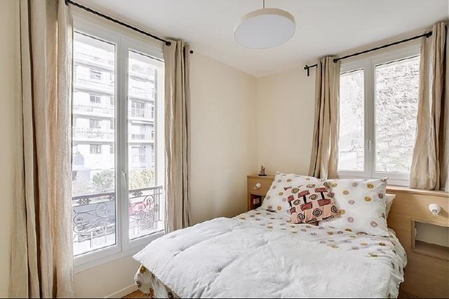 |房子再小设计也不妥协！这个小家温馨舒适，一个人生活优雅精致！