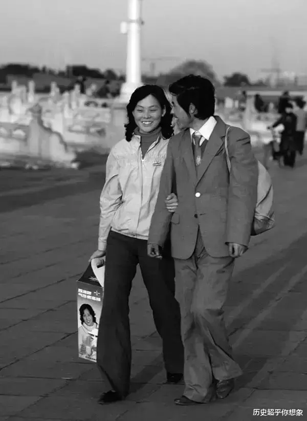 北京市：【老照片】几十年的新老照片对比，你想说什么？