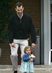 【西班牙】走出童话世界的西班牙公主莱昂诺尔将成为女王，气质出众