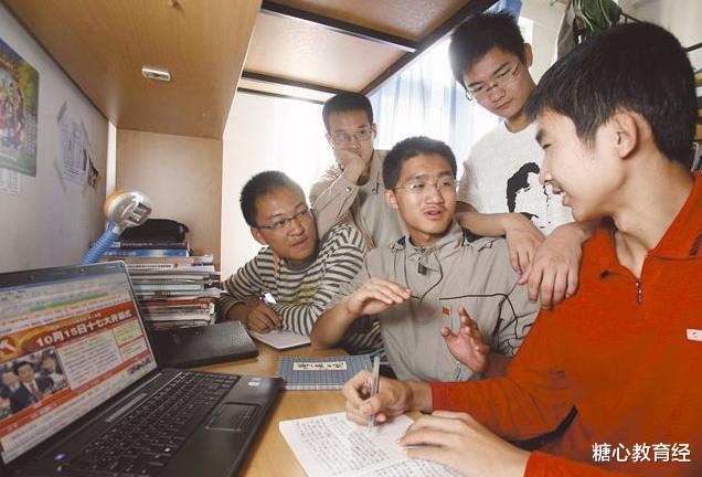 大学|考生420分被三本大学录取，学费一年2万，开学一月后心态崩了