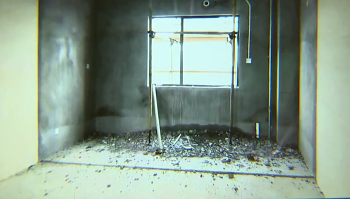 辛苦烤鱼近10年，凑齐100多万首付买房，结果到工地一看傻眼了！