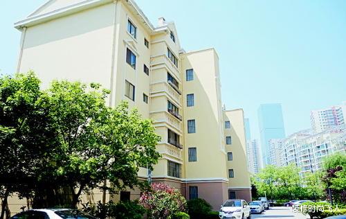 为什么有钱人买房抢着买一楼？听售楼小姐爆料，后悔没早发觉