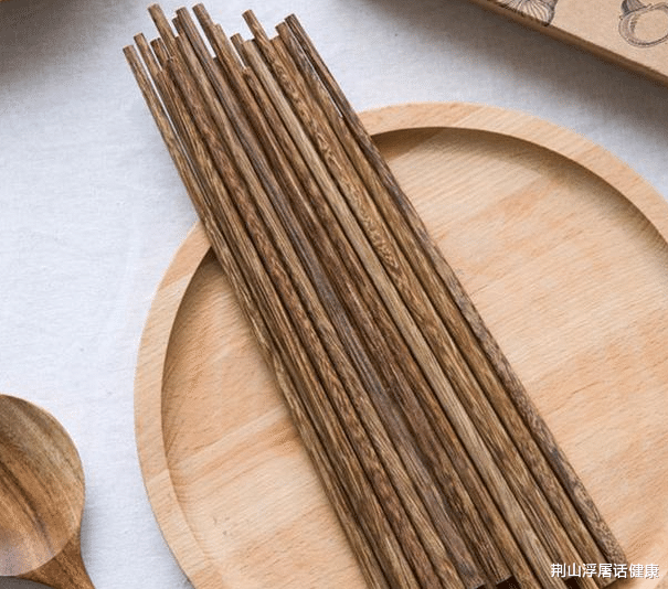 白果|25岁新婚小伙查出肝癌！医生叹息：家里1种东西，免费送也别要