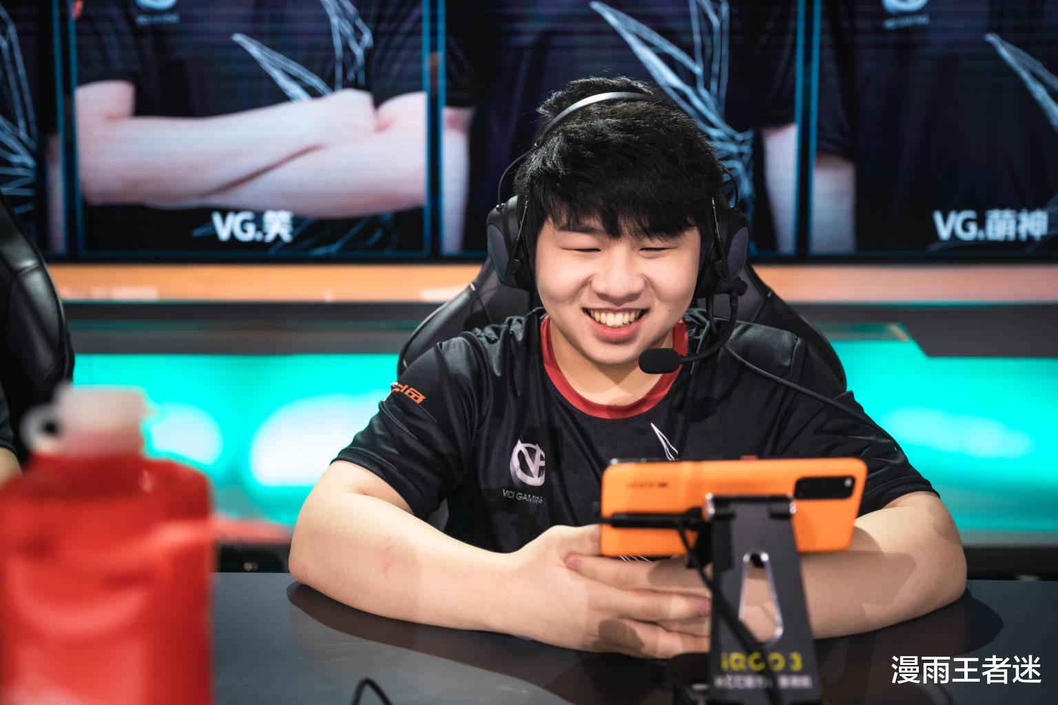ag战队|VG3-4AG，巅峰对决1027为何不给13射手？他只是更愿相信B哥坦边！