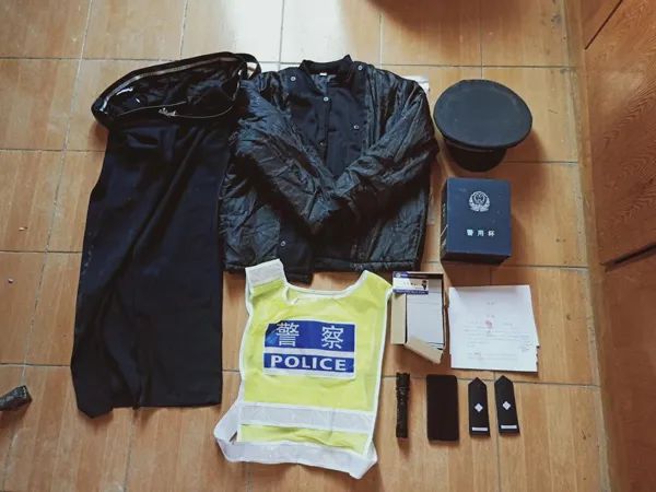 「斗门」斗门男子冒充警察，骗了多女共计80多万