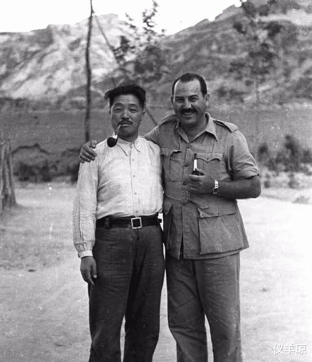 「八路军」一组美国人拍摄的1944年延安，请欣赏共和国元勋们年轻时的风采