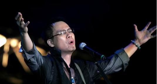 『罗大佑』弃医从乐的罗大佑：28岁出专辑无人理睬，一经发表轰动乐坛