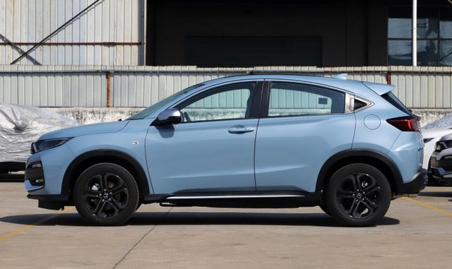 福特福克斯|有全景天窗的廉价款CRV：百公里油耗5.9L，11万起