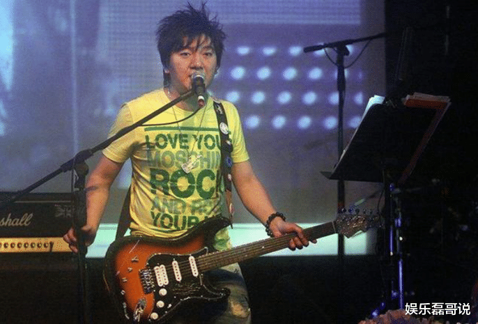 老鼠爱大米|曾上过春晚，一首《老鼠爱大米》赚1.7亿，如今沦落住廉价小宾馆