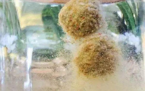 饵料|不过时的老三样，季节不同配置不同，大鱼小鱼都能钓