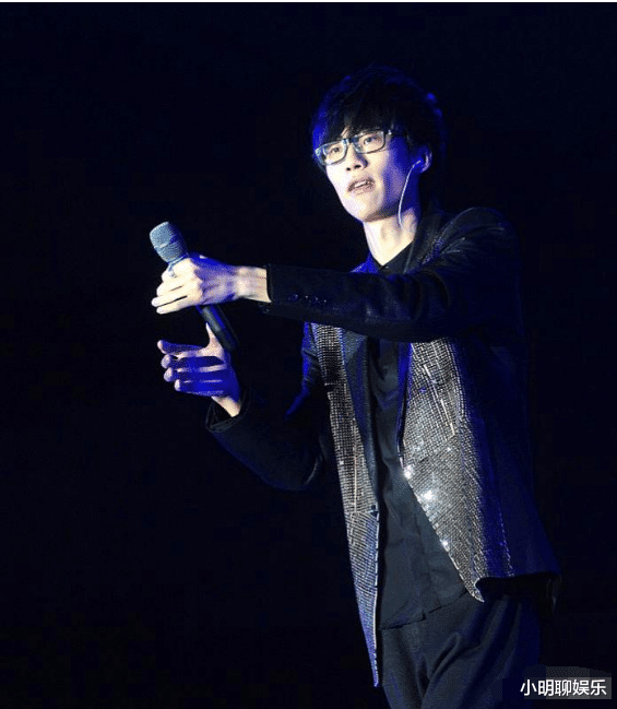 [90后]这4首歌永远被“禁播”，连翻唱都不允许，90后们只能自己哼