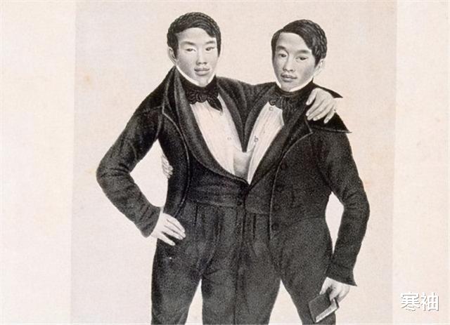 寒袖|泰国连体兄弟，打拼10年、暴富后娶姐妹花，两对夫妻生了22个娃