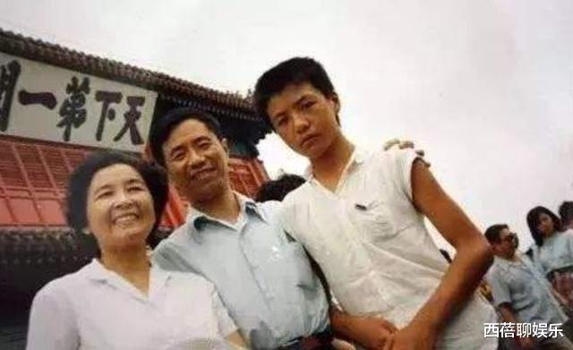 朴树|一直以为朴树很朴素，看到他父亲的头衔后：无知限制了我的三观
