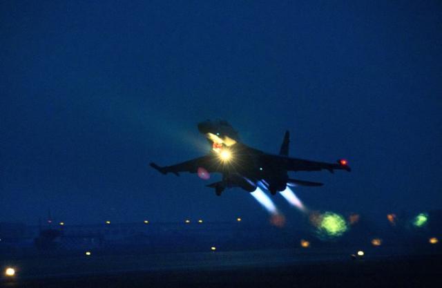 f-16|不到8小时，解放军战机两次绕台亮剑，“台独”分子嗅到危险信号