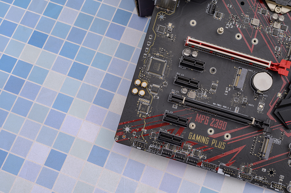 #主板#我太难了，因为cpu，逼着收了一块Z390主板