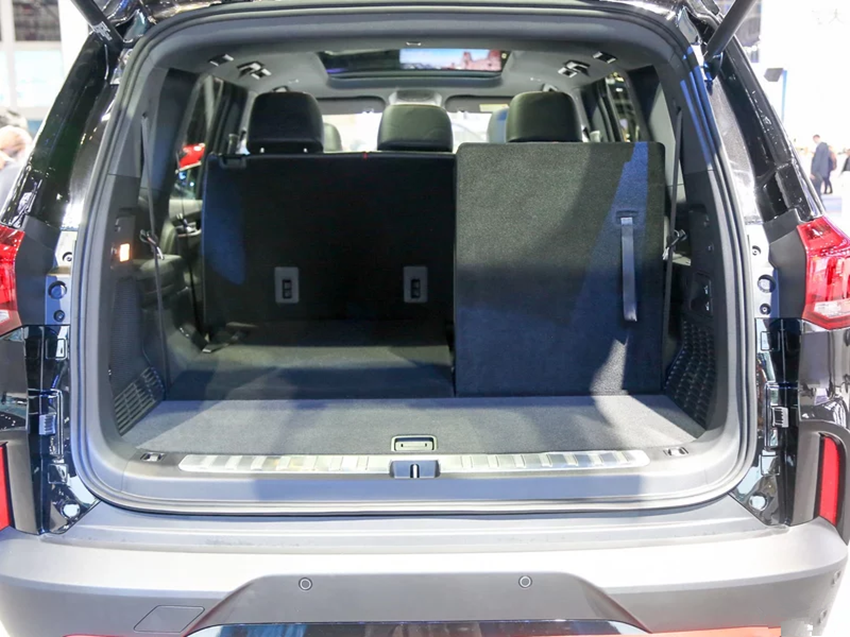 [新车]上市本想取代汉兰达！起步2.0T，60万气场跌破15万，却没人识货