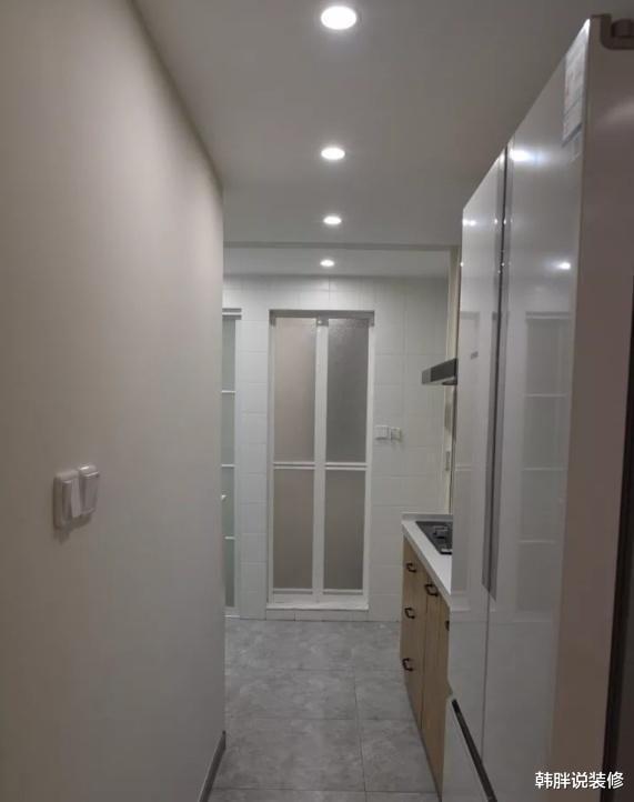 @66㎡小蜗居，老婆非要在卫生间装两个门，完工后发现太明智了