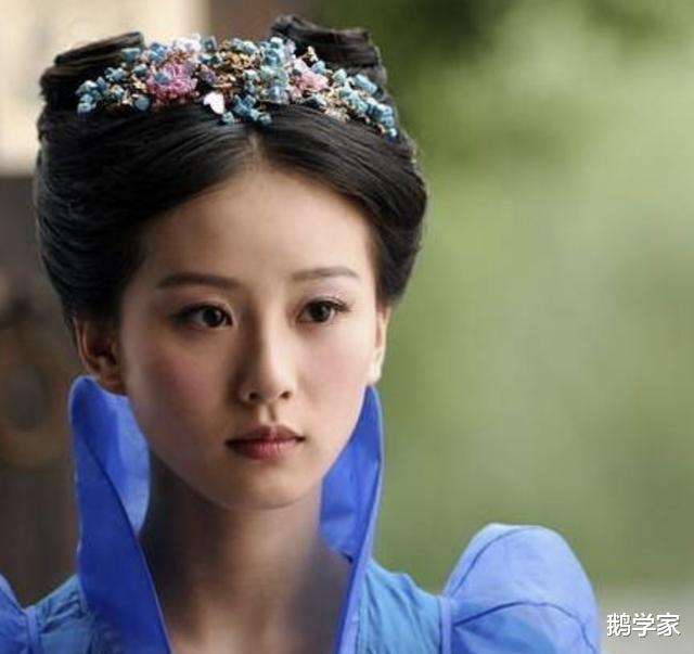 #刘诗诗#再也不要说刘诗诗撞型刘亦菲，她明明是像极了年轻时的叶童