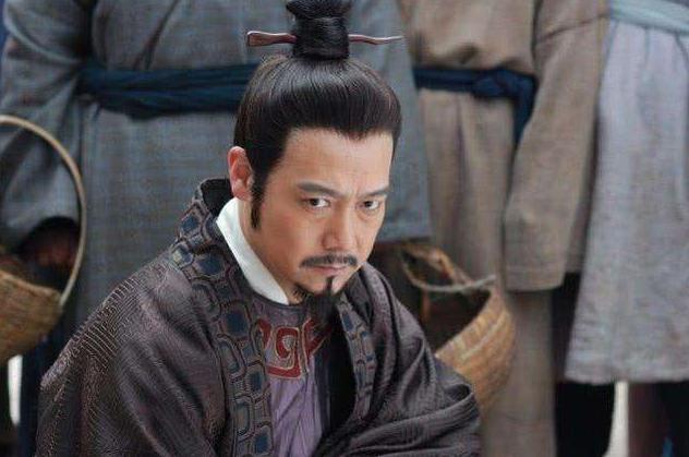 「丘吉尔」比袁天罡还牛的美国占星师，死前这样预言中国，网友：泄露天机了？