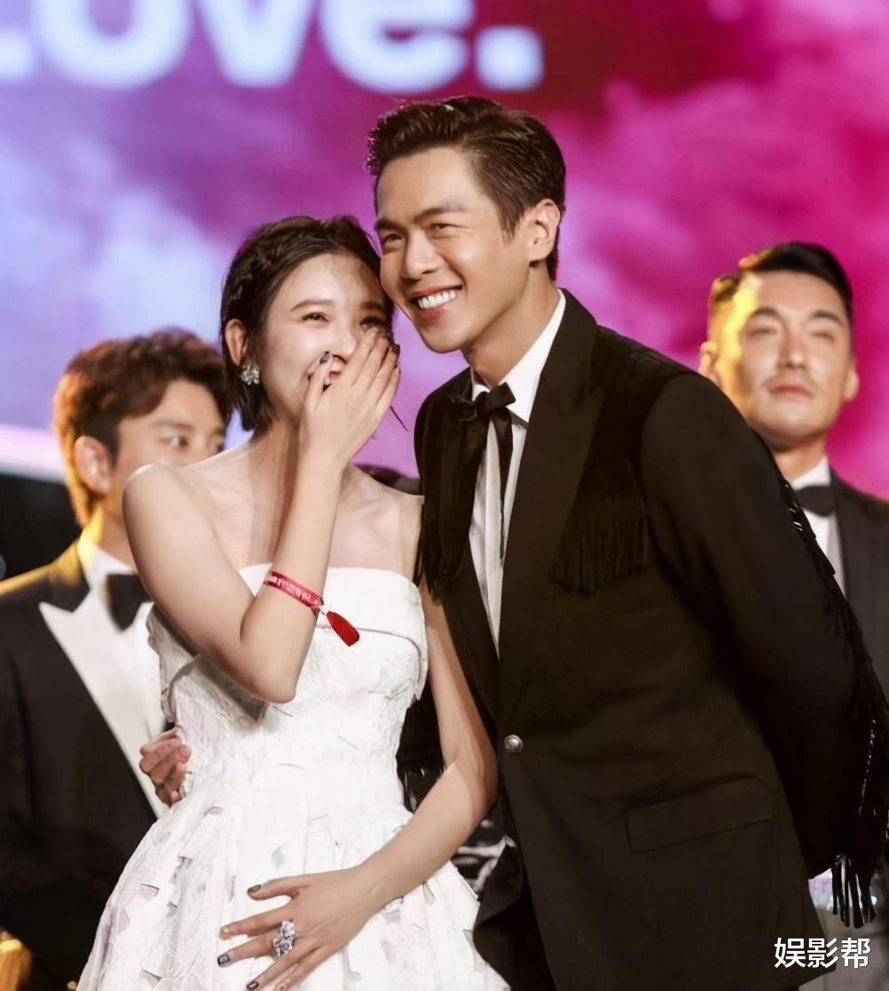 张若昀|果不其然，张若昀终于还是对李沁“下手”了