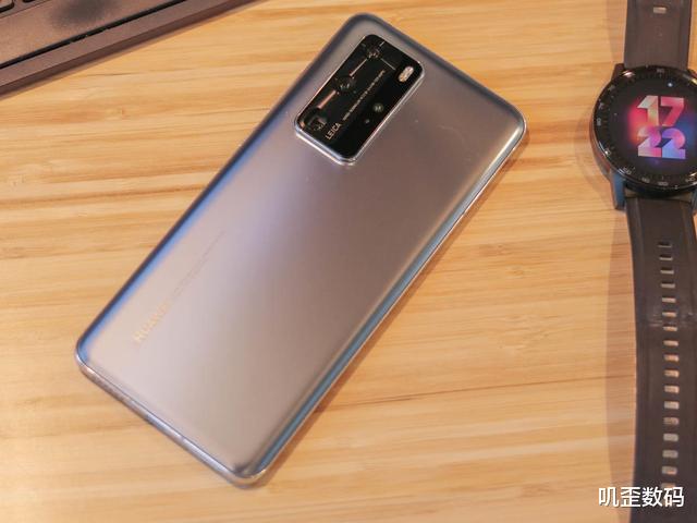 【华为p40】华为P30 Pro全速跌至“良心价”,等机党又赢了!