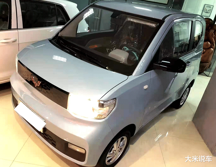 五菱宏光|实拍：五菱让兜里只有3万块的，也敢逛4S店了