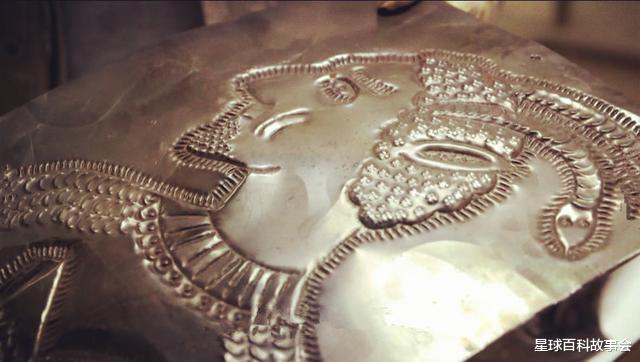 『神秘洞穴』史前文明仅限于传说？2块金属板和一个神秘洞穴有望改变人类历史