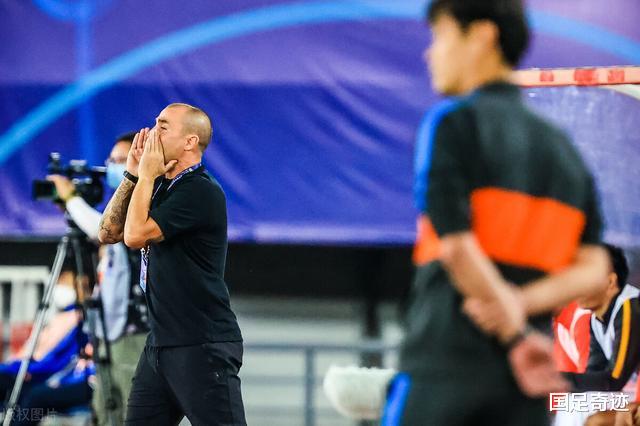 山东鲁能|老谋深算!卡纳瓦罗1奇招专治鲁能杀星,李霄鹏赛后亲口认输