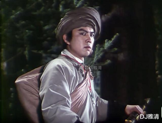 电影|昔日长影男星李显刚,高大帅气,为何当红时息影?如今65岁,近照曝光