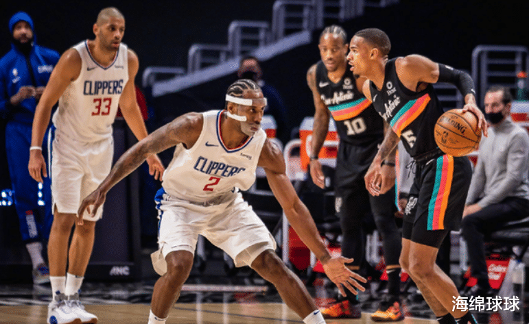 贝弗利|真打脸！贝弗利：和詹姆斯不一样，伦纳德关键时刻传球就是对的