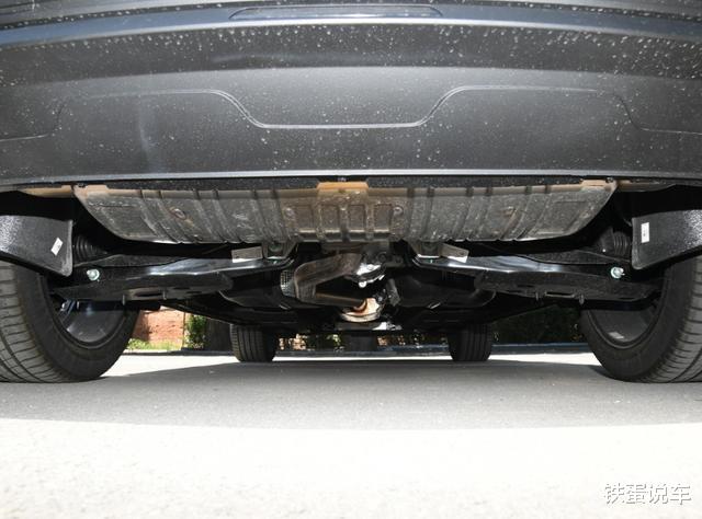 红旗hs5■红旗HS5三月份销5362辆，稳超实力合资品牌，颜值和配置很关键