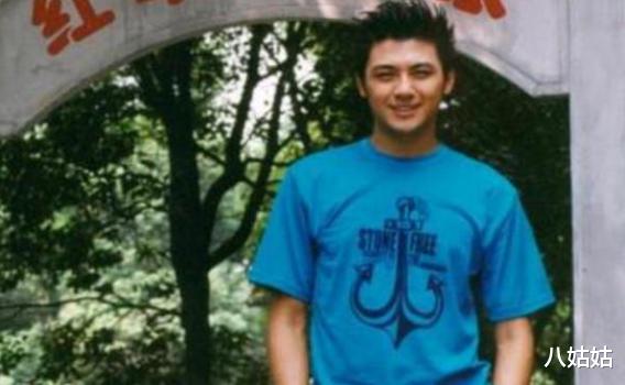 红苹果乐园|《红苹果乐园》播出17年，昔日男主惨变卖烧烤大叔，女配一跃成名嫁进豪门