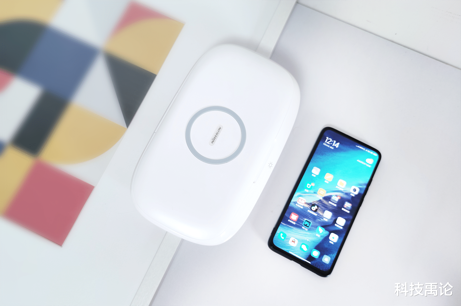 |手机用户福音，紫外线杀菌+无线充电合体，耐尔金个护新品评测