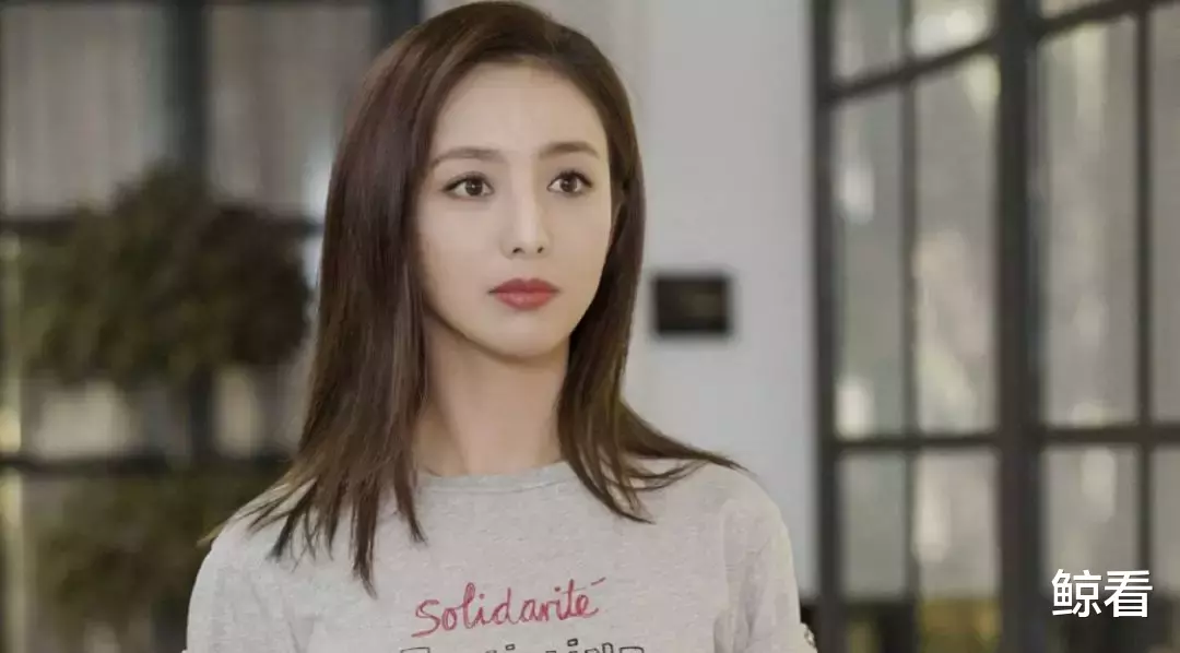 佟丽娅@从春晚到完美关系,佟丽娅为何从掌声走向了嘲声?