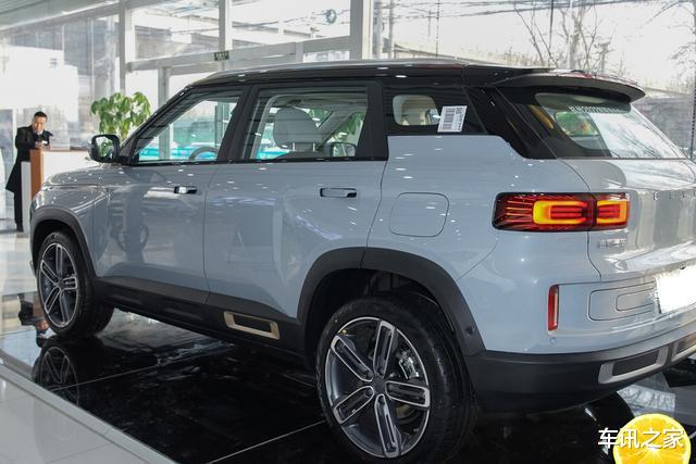 比亚迪唐：吉利版“小路虎”真的火了！37天订单过3万，年轻人第一台车就它了