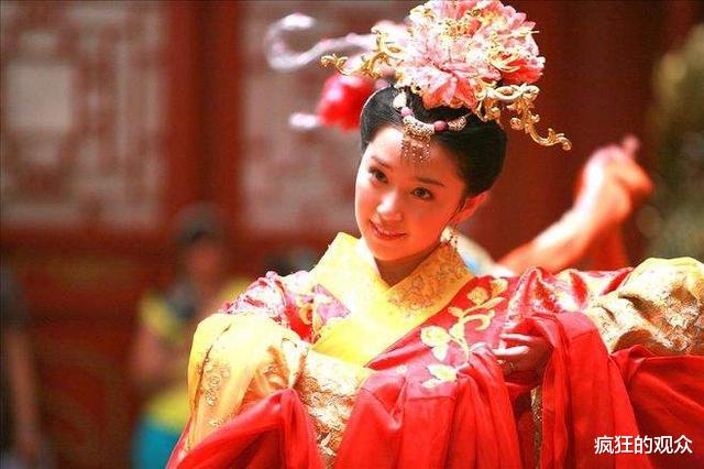 新还珠格格|《新还珠格格》中令人窒息的几个情节，萧剑尔康油腻，欣荣放浪