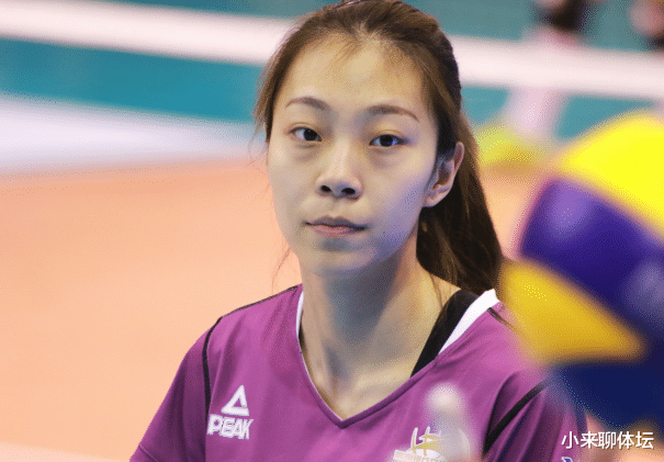 【王宝泉】王宝泉携一爱将接受采访！她曾被陈友泉弃用，新赛季有望重获首发