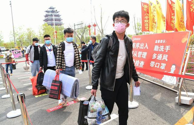 高校|确定了!高校开学后封闭式管理,十一期间不放假,学生:别开学了