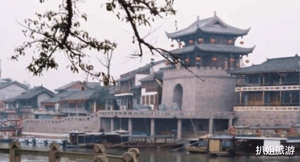 『成都』我国几乎没有差评的古镇：门票免费停车方便，至今少有人知