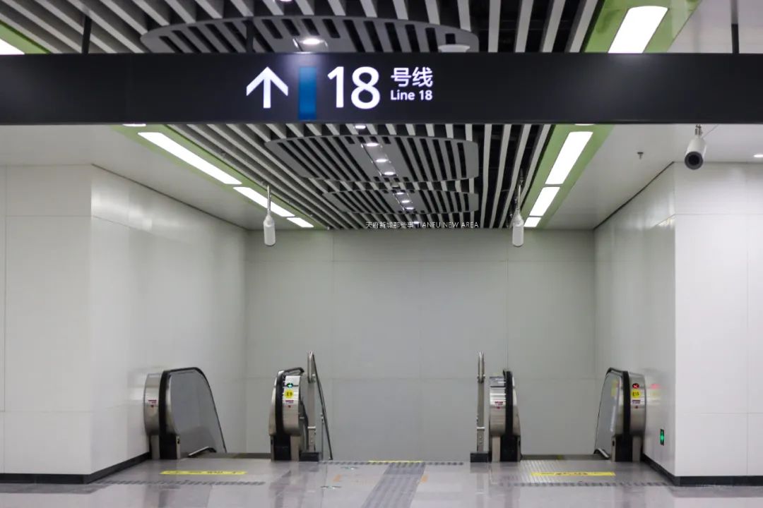 微成都|快看！成都地铁18号线各站点实景