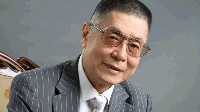 赌王|81岁“钢琴大师”三次为人父，小36岁老婆美国产女，打破赌王记录