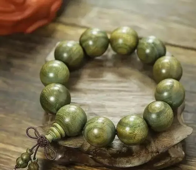 沉香|100元就能搞定的10大木质手串！秋天了来一串吧