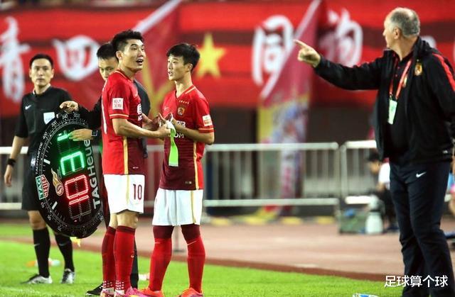 广州恒大|前16岁恒大队长黯然回国！留洋3年唯一收获：交了一个西班牙女友