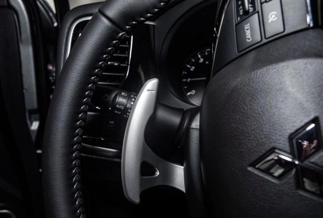 『三菱欧蓝德』正宗的日系SUV,发动机纯进口,低配就有8气囊,比CR-V还便宜