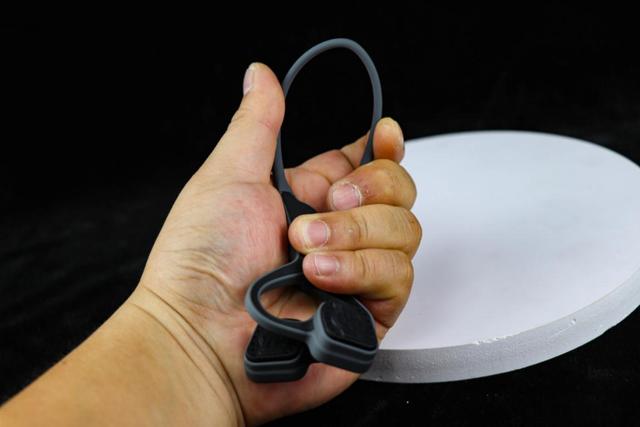 抖音|戴着舒服，音质一般，体验南卡RunnerCC骨传导耳机