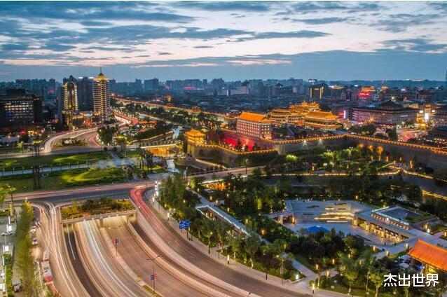 穷游|中国适合“穷游”的3座城市，景美消费低，西部两座城市成功上榜